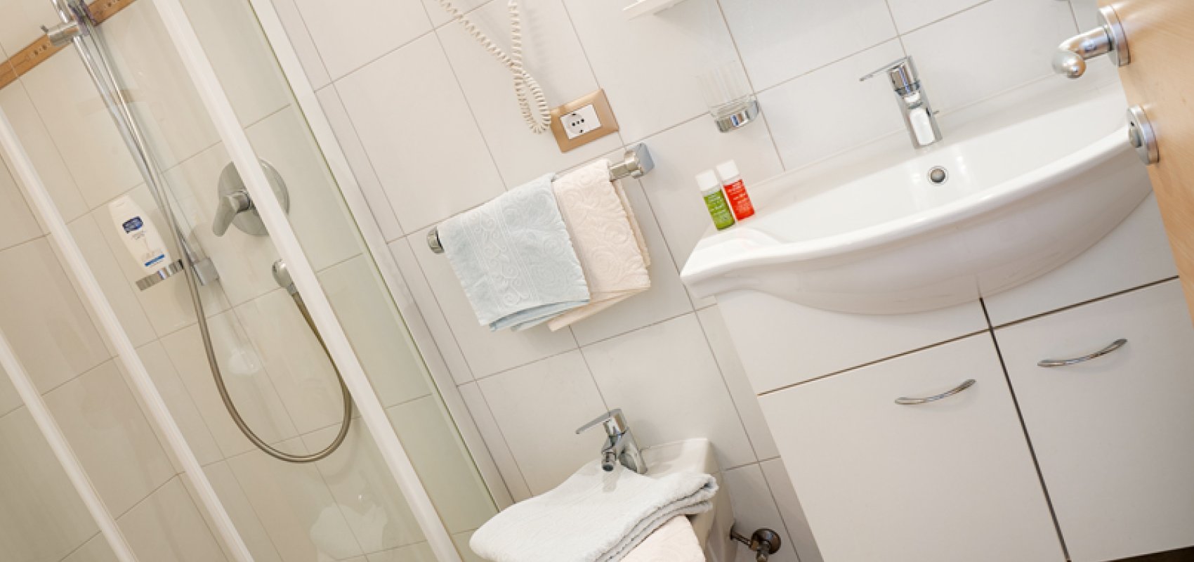 bad_in_ferienwohnung_a_-_haus_solaris_2_.jpg